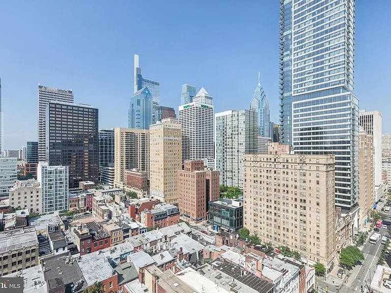2020 Walnut St #21B — Photo 19