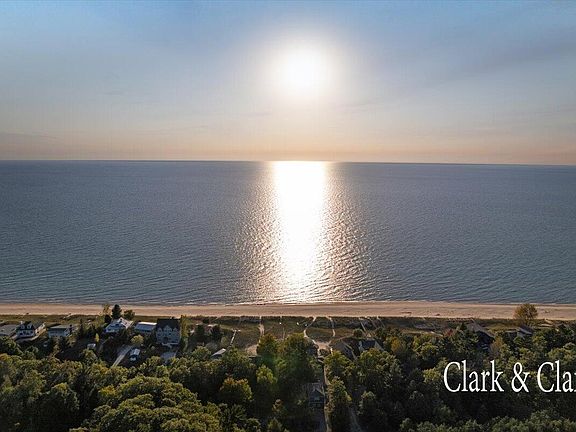 3rd image of 3556 S Lakeview Dr Lot 4
