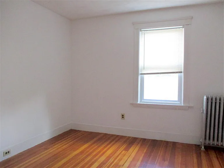 17 Montgomery St #2 — Photo 8