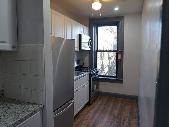 4th image of 573 Macdonough St #2