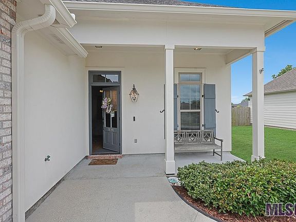4th image of 39291 Ironwood Ave
