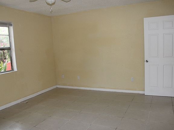 4th image of 1301 3rd Ave S