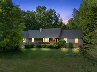 4470 Crystal Creek Dr, Lake Orion, MI 48362