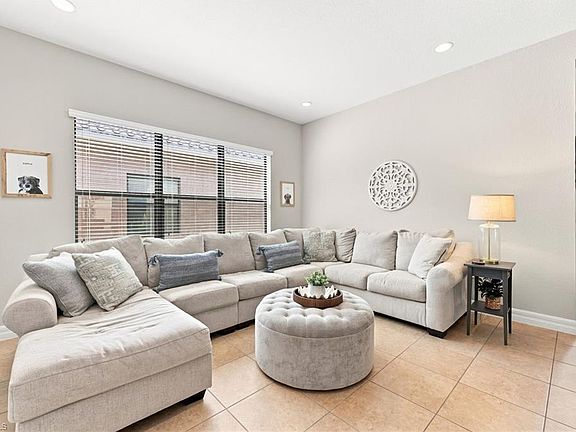 4th image of 3846 Pleasant Springs DR