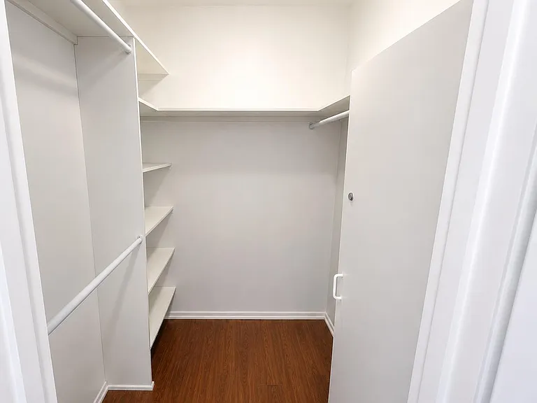 400 N Riverside Dr #505 — Photo 10