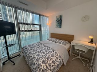 14 York St #402B, Toronto, ON M5J0B1