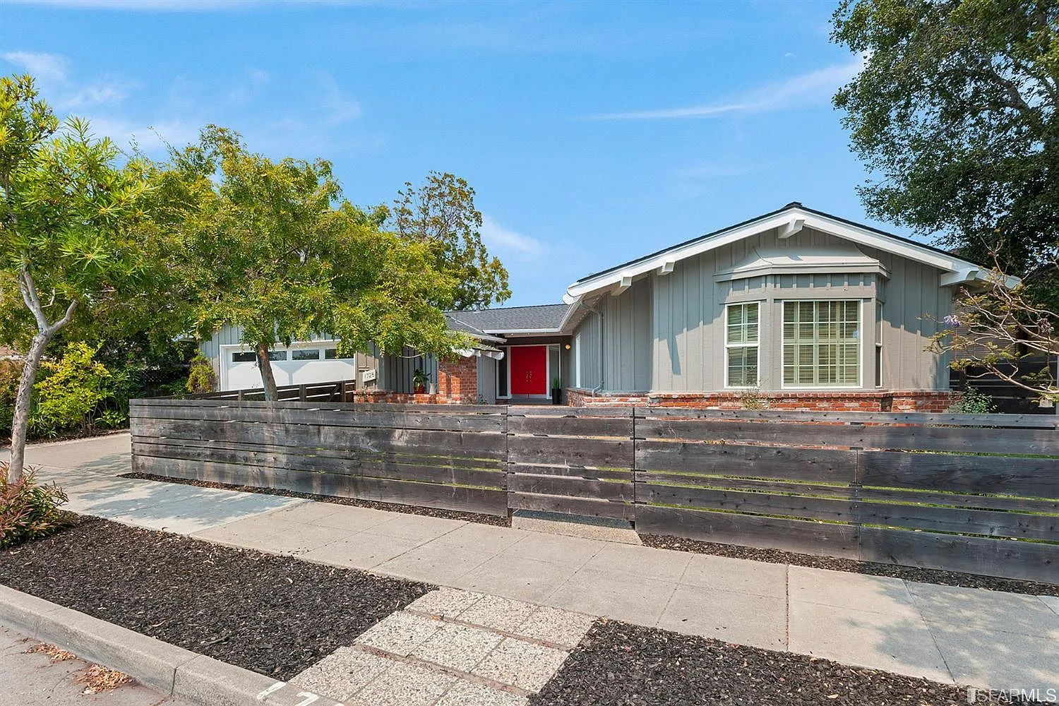 1725 Otis Dr photo 1