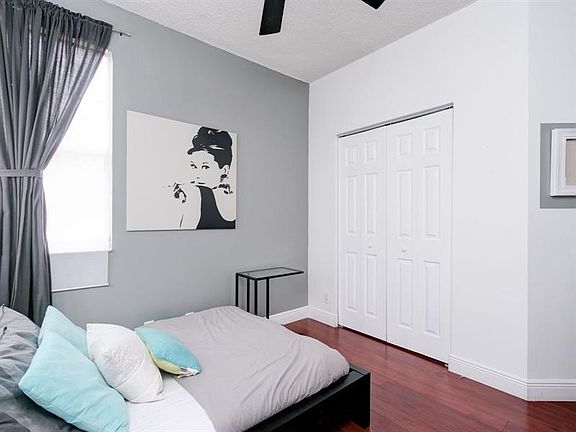 2nd image of 1521 Veracruz Ln