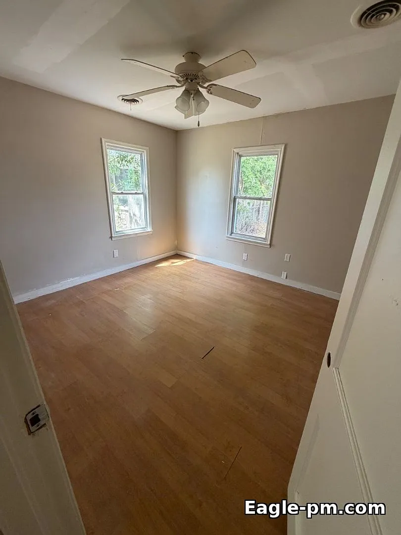 3 Bedroom 1 Bath Home For Rent — Photo 4