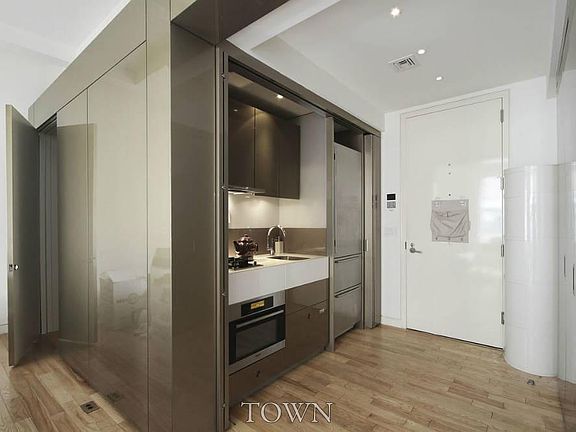 3rd image of 16-20 W 19th St APT 9D