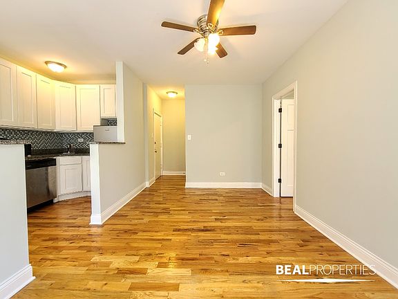 4th image of 511 W Melrose St #511416