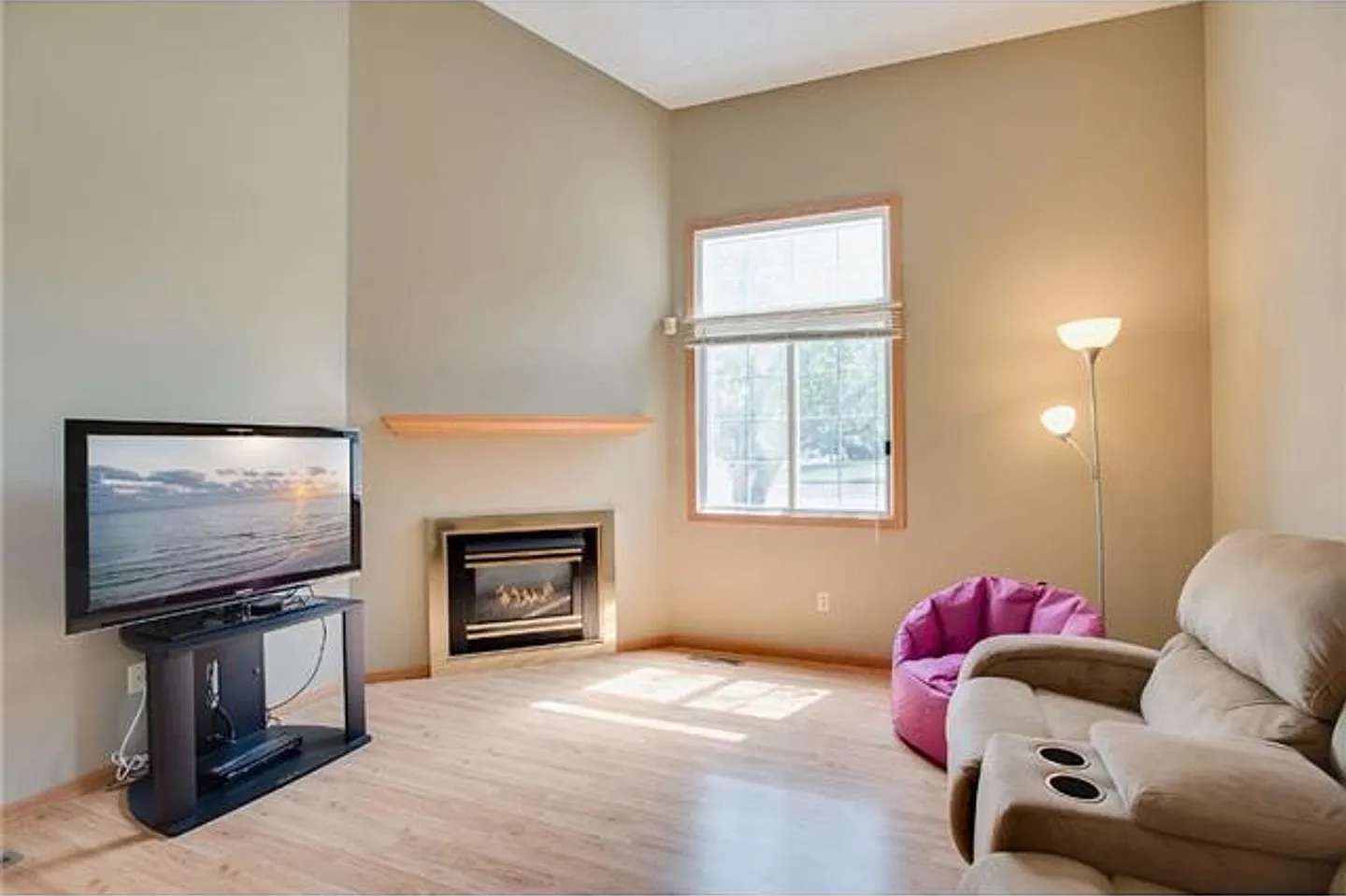 Spacious 2-Bedroom Home in Apple Valley for $2,150/month — Photo 1