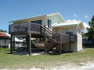 320 Main St, Horseshoe Beach, FL 32648