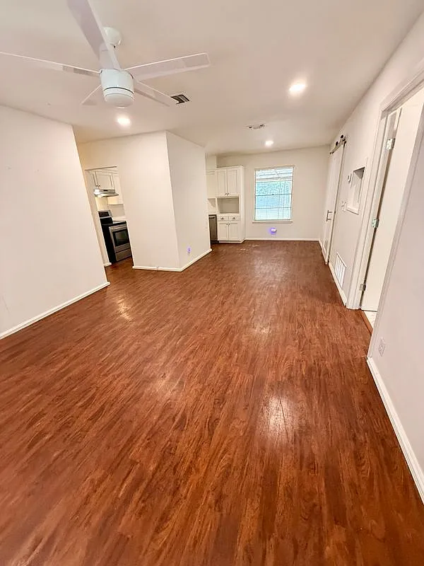 4 bed, 2.0 bath, 1590 sqft, $1,850 — Photo 2