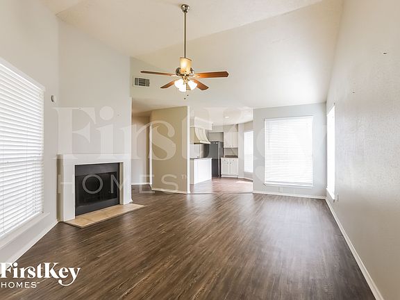 4th image of 17522 Davenway Dr
