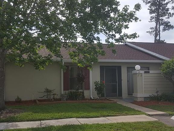 2nd image of 60 Pine Island Cir