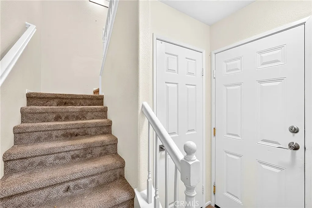 2 bed, 1140 sqft, $2,495 — Photo 3