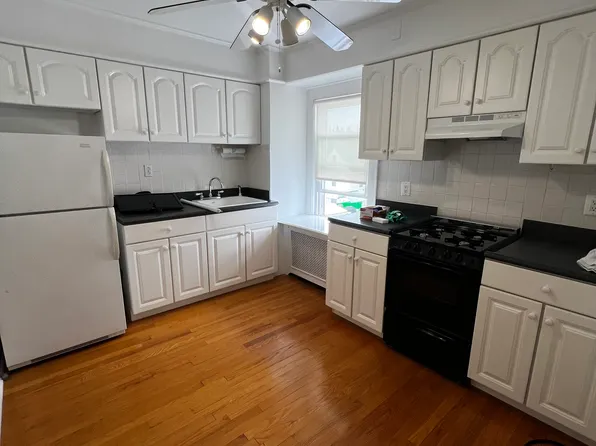 (undisclosed Address), Yonkers, NY 10704