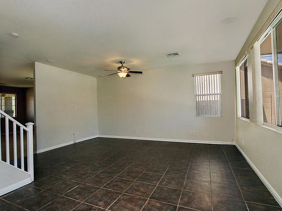 3rd image of 10468 W Palm Ln