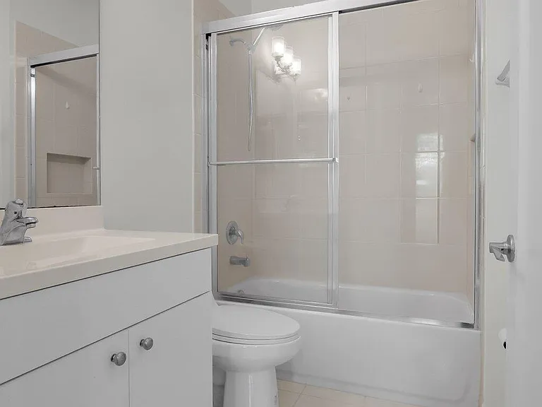 15205 Seaglass Terrace Ln — Photo 35