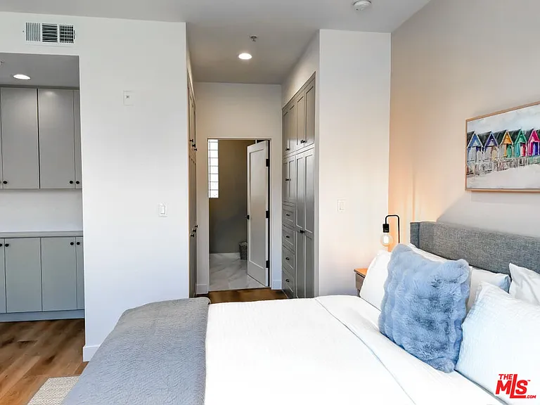 1744 Butler Ave #103 — Photo 6