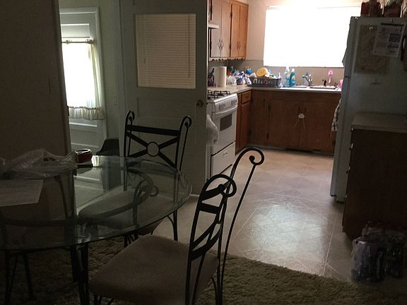 3rd image of 117 S Doty St
