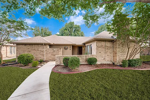 173 Simmons Dr Photo 1
