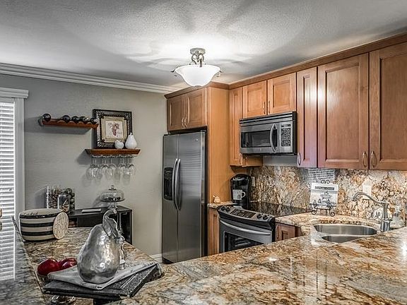 5th image of 10384 Carrollwood Ln APT 274