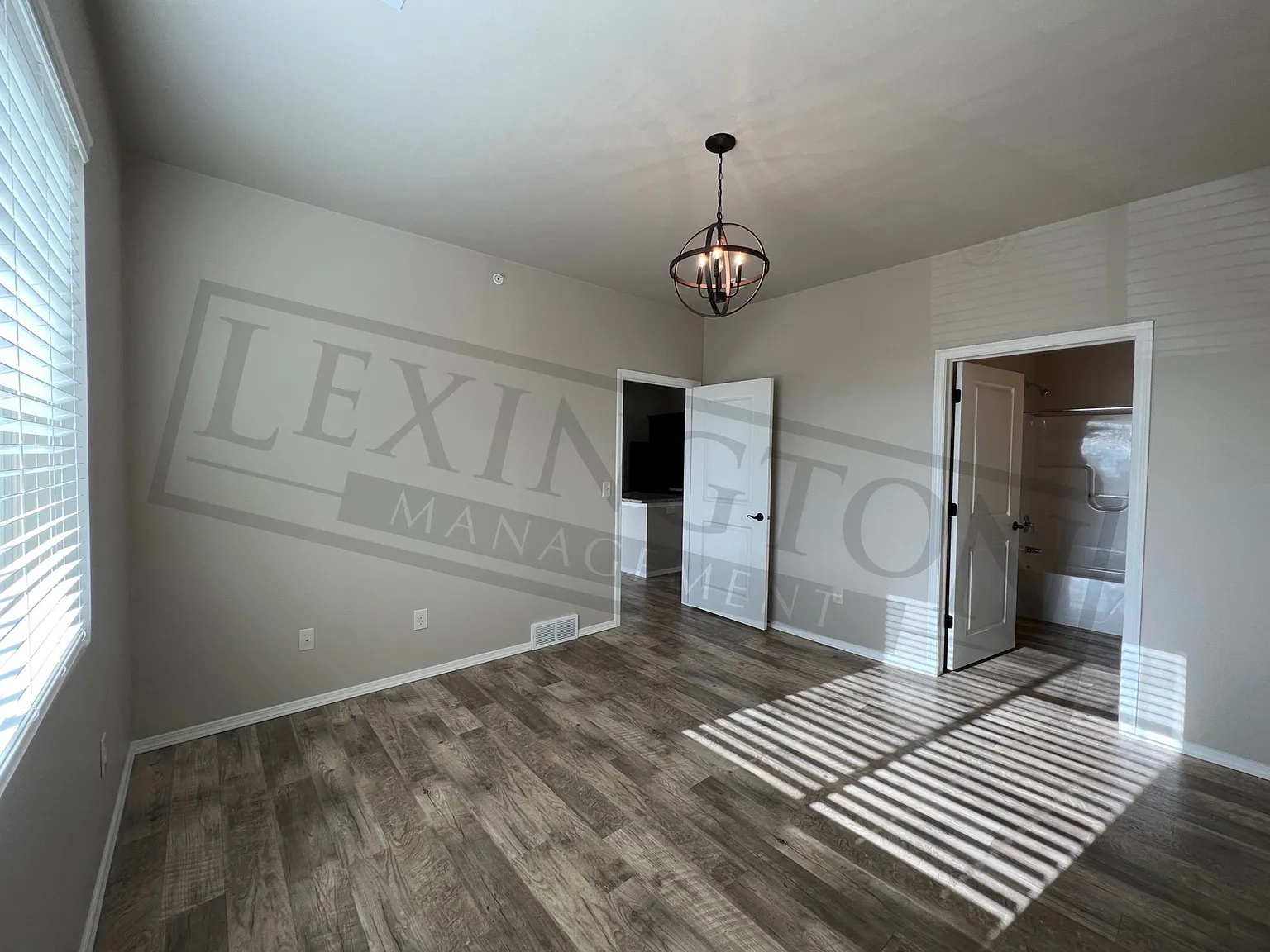 2 bed, 2.5 bath, 1278 sqft, $1,675 — Photo 2