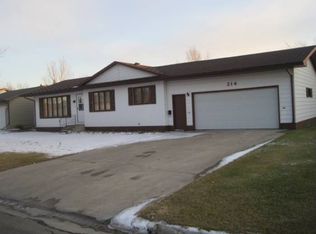 214 14th Ave, Langdon, ND 58249