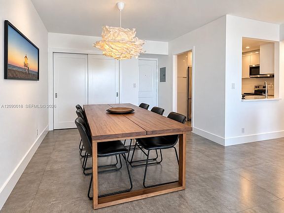 5th image of 100 Bayview Dr APT 1506
