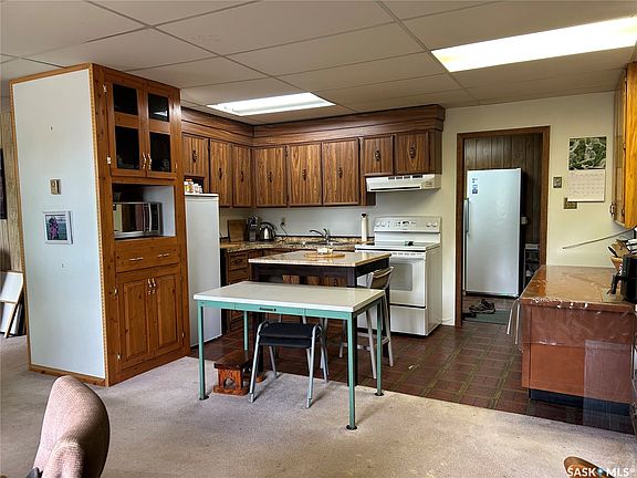 2nd image of 829 King Street