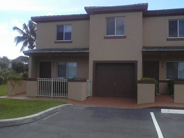 1st image of 3850 NW 115th Ave