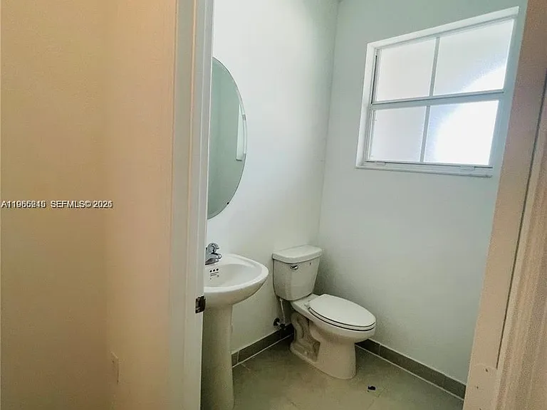 1695 SE 27th Rd #1695 — Photo 6