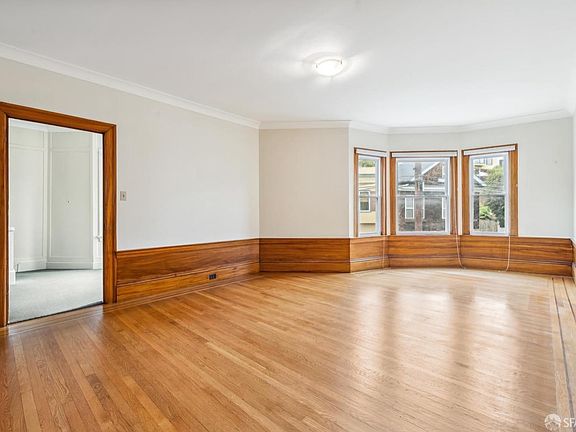 5th image of 2768 Diamond St