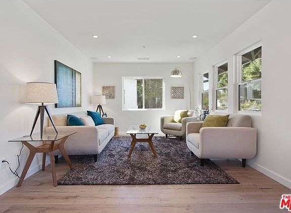 4th image of 3624 Brunswick Ave