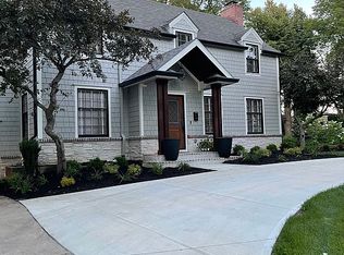 1140 W Hills Pkwy, Lawrence, KS 66044