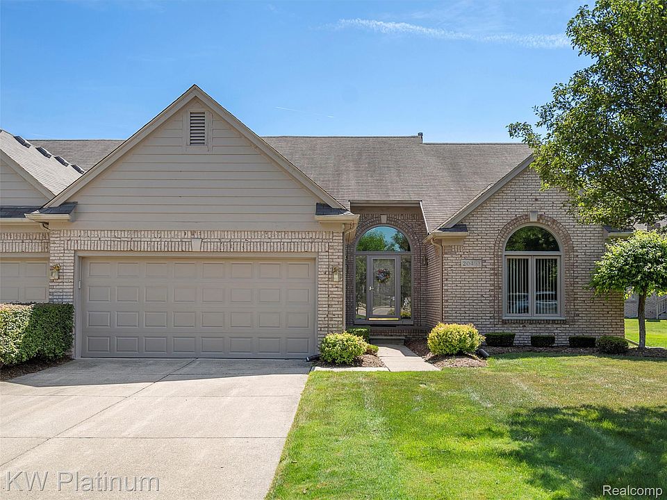 1st image of 20410 Hillsboro Dr