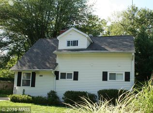 5713 Denfield Rd, Rockville, MD 20851