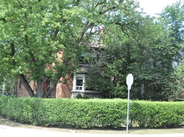 92 Kimbark Blvd, Toronto, ON M5N 2Y2