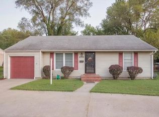 6320 W 75th St, Overland Park, KS 66204