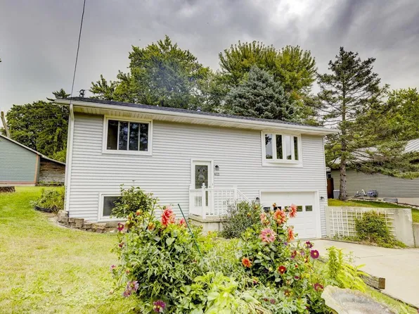 611 Blaine Street, Edgerton, WI 53534