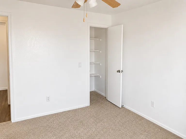 Cape Cod Apartments — Photo 17