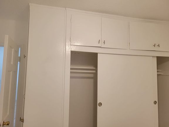 4th image of 1443 W 84th St #2