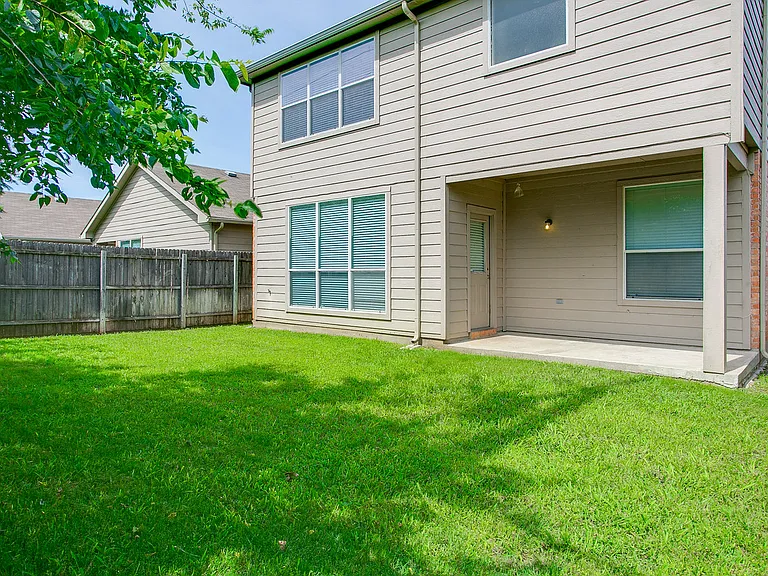 5824 Melanie Ct — Photo 29