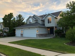 12098 S Bluff View Dr, Sandy, UT 84092