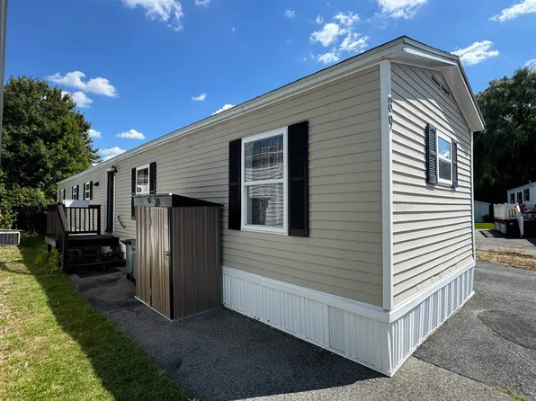 89 End Street, Salem, NH 03079