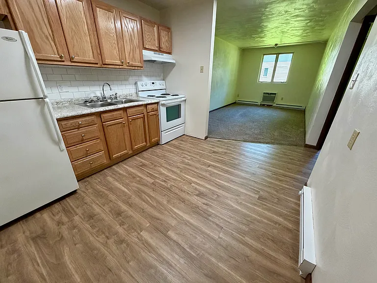 707 Keener Way — Photo 2