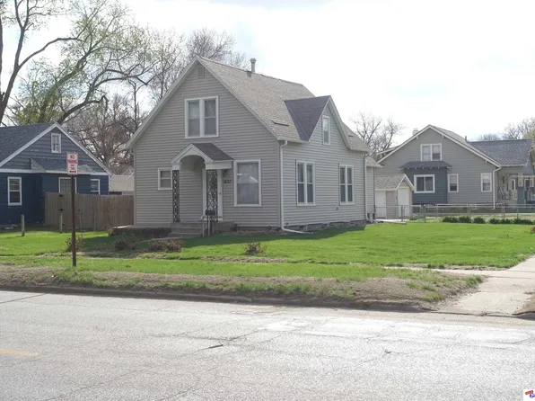 1837 N Broad St, Fremont, NE 68025
