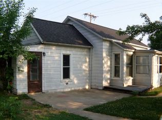 304 Cedar St NE, Grand Rapids, MI 49503